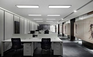 上海办公室装修设计中有哪些常见的分隔方式？